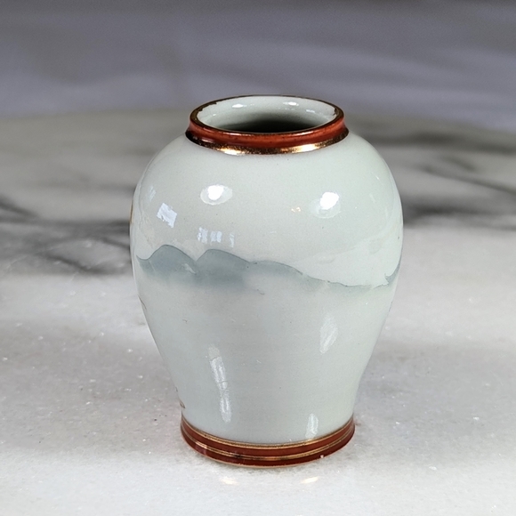 Vintage Chinese Miniature Ginger Jar Vase Chinoiserie Hand Painted - Picture 3 of 8